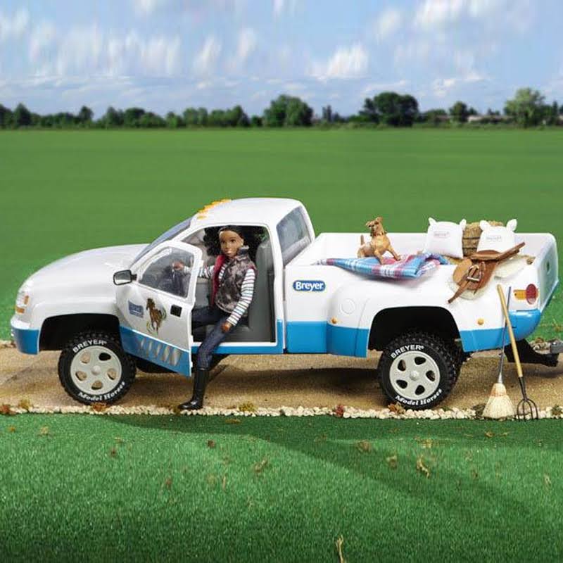 Breyer Dually Truck 2616 - Country Ways