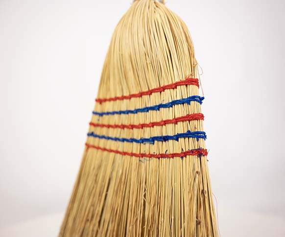 Hillbrush Corn Broom with Handle - Country Ways