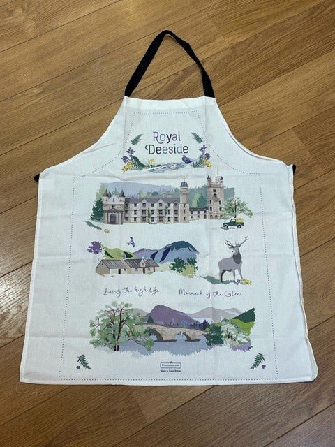 Love Your Nation Royal Deeside Apron - Country Ways